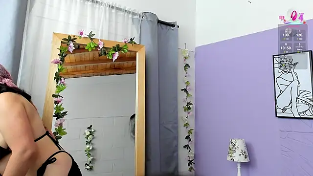 Snapshot of Scarlett_1007 chatting on 11/08/25, 11:36 Scarlett 1007 online show from 11/08/25, 11:36