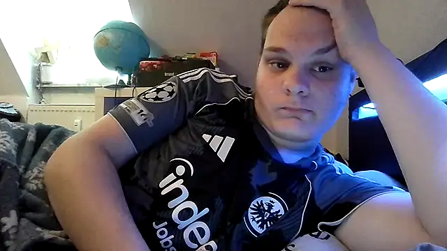 Nicolasjlhkjzl online show from 05/03/26, 08:30