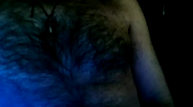 Snapshot of titanzitte chatting on 02/08/25, 02:15 titanzitte online show from 02/08/25, 02:15