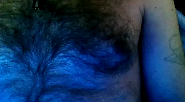 Snapshot of titanzitte chatting on 12/27/24, 01:32 titanzitte online show from 12/27/24, 01:32