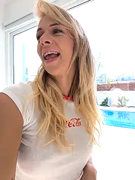 Snapshot of Lexa_xoxo chatting on 02/15/26, 10:14 Lexa xoxo online show from 02/15/26, 10:14