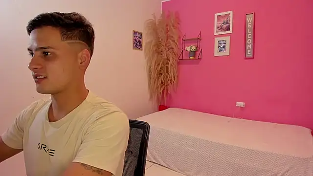 JANER 03 online show from 10/21/25, 04:12