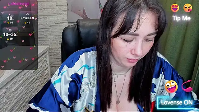 Snapshot of Kendra_SXY chatting on 02/19/25, 02:12 Kendra SXY online show from 02/19/25, 02:12
