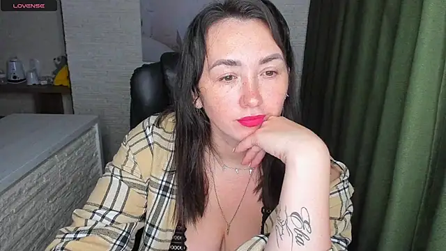 Snapshot of Kendra_SXY chatting on 10/06/25, 04:19 Kendra SXY online show from 10/06/25, 04:19