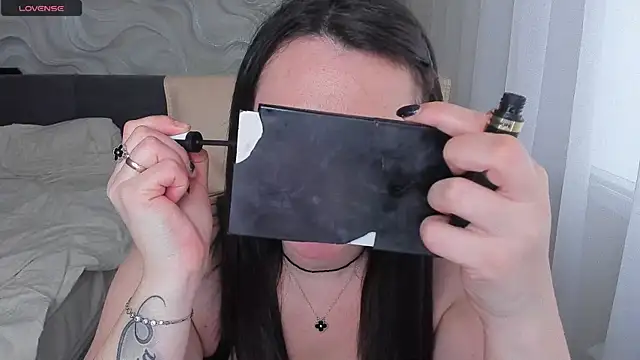 Kendra SXY online show from 11/29/25, 04:23