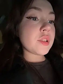 Peachy Dream online show from 10/28/25, 06:29