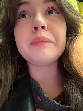 Peachy Dream online show from 11/28/25, 06:19