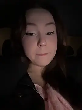 Snapshot of Peachy_Dream chatting on 01/18/26, 06:11 Peachy Dream online show from 01/18/26, 06:11