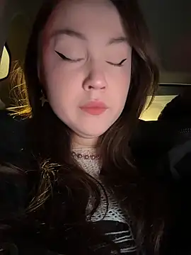 Snapshot of Peachy_Dream chatting on 02/20/26, 08:00 Peachy Dream online show from 02/20/26, 08:00