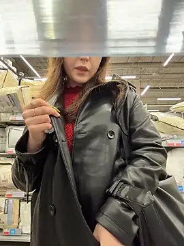 Peachy Dream online show from 11/09/25, 06:23