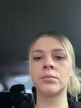 Love Bri online show from 12/17/25, 10:20