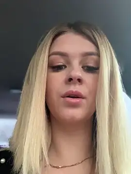 Love Bri online show from 12/02/25, 09:22