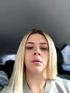 Love Bri online show from 09/21/25, 10:31