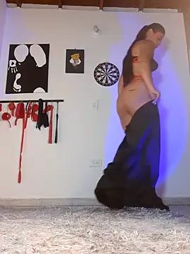 Cleo hills online show from 10/04/25, 02:18