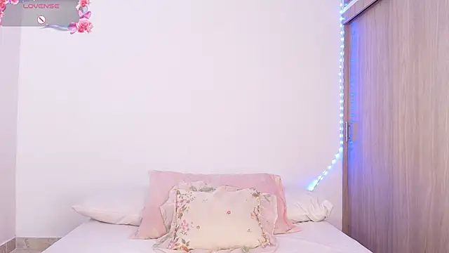 Meganbarko1 online show from 12/01/25, 12:28