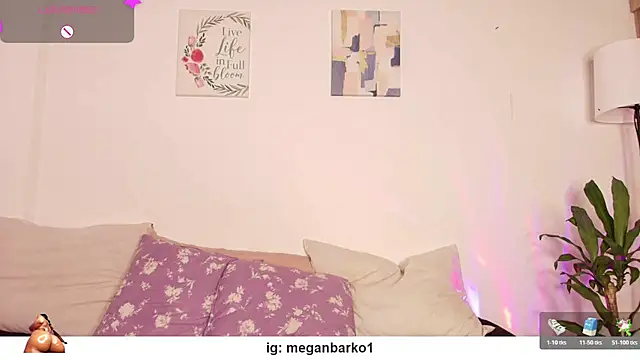 Snapshot of Meganbarko1 chatting on 06/21/26, 07:52 Meganbarko1 online show from 06/21/26, 07:52