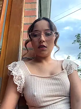 Penelope-Hot online show from 11/17/25, 09:08