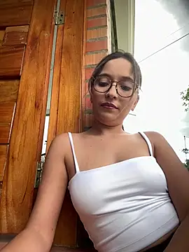 Snapshot of Penelope-Hot chatting on 05/26/26, 09:13 Penelope-Hot online show from 05/26/26, 09:13