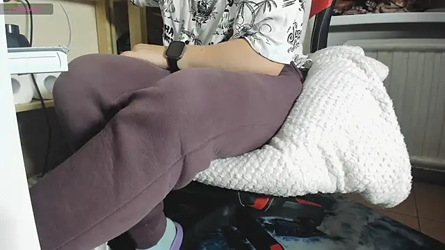 Queen Sport online show from 09/27/25, 03:01