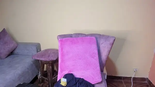 lauraguzman online show from 03/17/26, 03:31