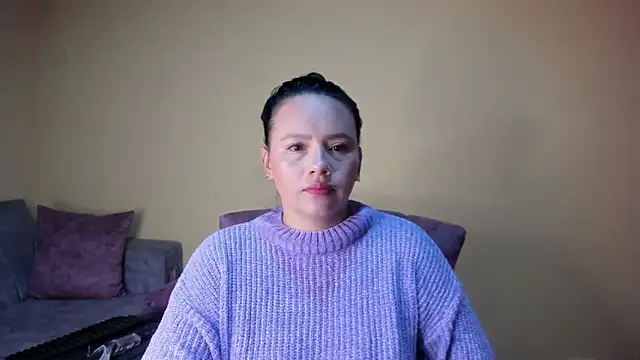 lauraguzman online show from 03/19/26, 02:44