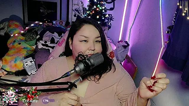 Snapshot of EmGreens chatting on 12/25/24, 10:39 EmGreens online show from 12/25/24, 10:39