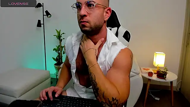 dafboy1 online show from 03/15/26, 10:33