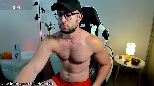 Snapshot of dafboy1 chatting on 05/03/26, 06:22 dafboy1 online show from 05/03/26, 06:22