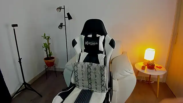 dafboy1 online show from 01/17/26, 02:26