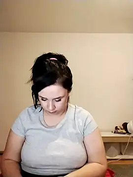 Snapshot of AdelinaJude chatting on 03/09/25, 07:59 AdelinaJude online show from 03/09/25, 07:59