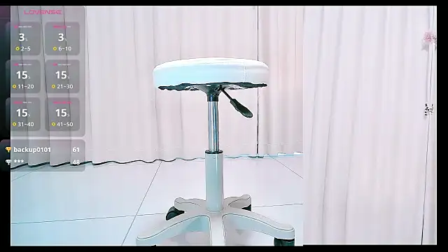 Aster Hoa online show from 11/29/25, 03:50