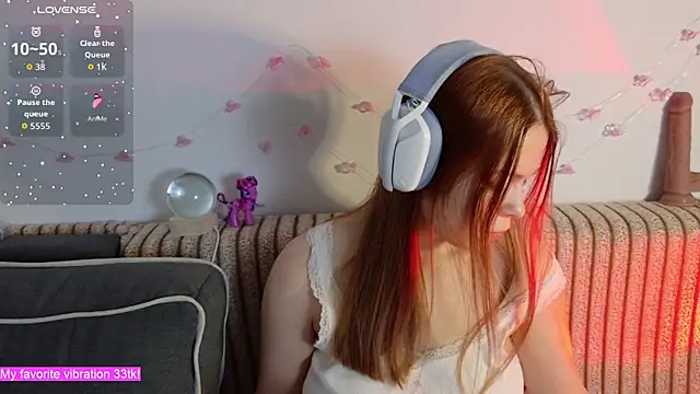 ValBae online show from 12/02/25, 09:16