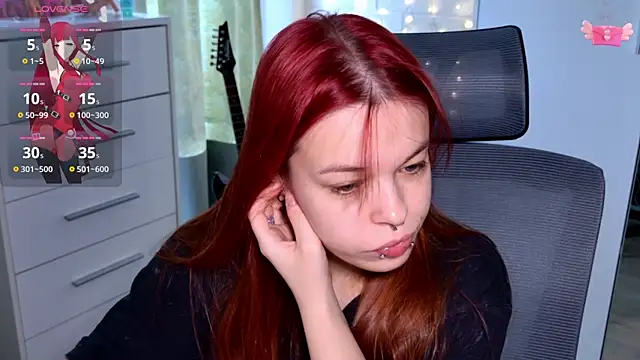 Snapshot of ValBae chatting on 06/02/26, 06:57 ValBae online show from 06/02/26, 06:57