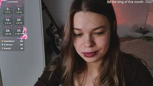 ValBae online show from 03/21/25, 04:51