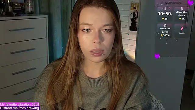 ValBae online show from 10/01/25, 08:13