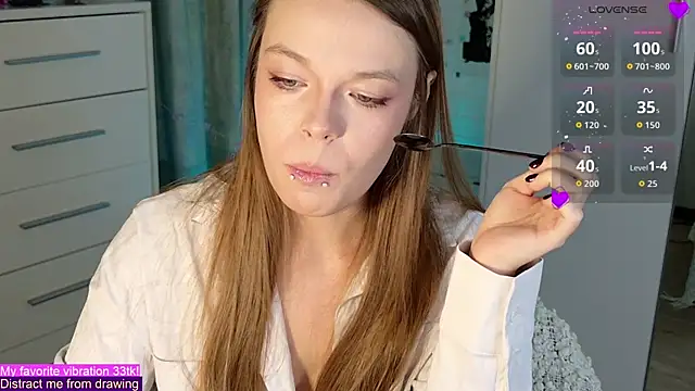 ValBae online show from 09/28/25, 08:05