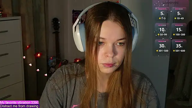 ValBae online show from 10/28/25, 09:03