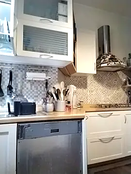 Frabox65 online show from 10/22/25, 04:56