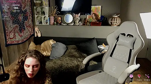 AyreenMoore online show from 09/22/25, 08:48