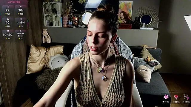 AyreenMoore online show from 09/23/25, 08:05