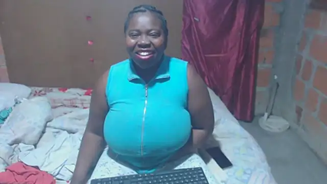 Snapshot of jjannakinky chatting on 10/08/25, 12:17 jjannakinky online show from 10/08/25, 12:17