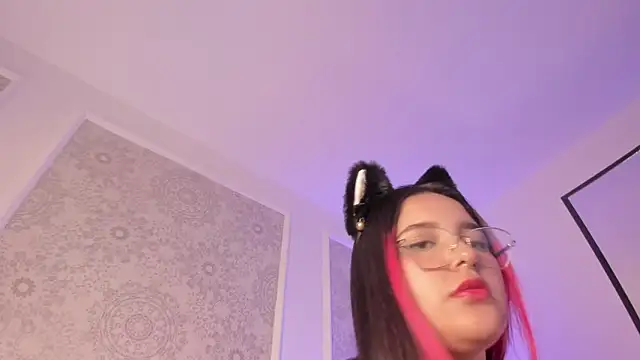 victoria18x online show from 11/27/25, 07:14