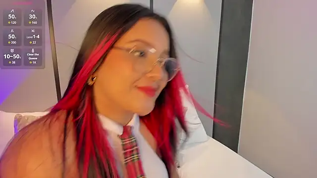 victoria18x online show from 12/17/25, 10:37