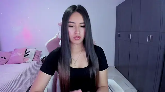 Snapshot of Tinylottie chatting on 11/03/25, 11:41 Tinylottie online show from 11/03/25, 11:41