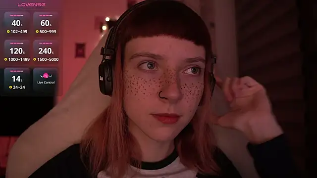 Snapshot of juliapie chatting on 12/08/24, 01:52 juliapie online show from 12/08/24, 01:52