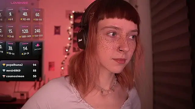 Snapshot of juliapie chatting on 12/11/24, 04:28 juliapie online show from 12/11/24, 04:28