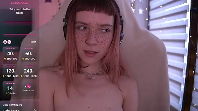 Snapshot of juliapie chatting on 01/11/25, 09:15 juliapie online show from 01/11/25, 09:15