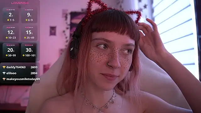 Snapshot of juliapie chatting on 12/25/24, 01:41 juliapie online show from 12/25/24, 01:41