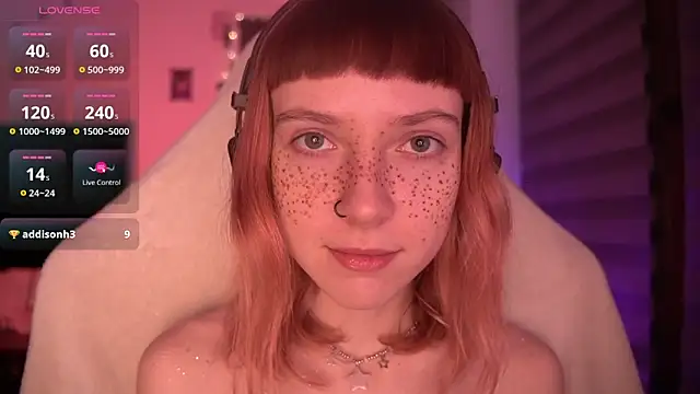 Snapshot of juliapie chatting on 12/16/24, 02:57 juliapie online show from 12/16/24, 02:57