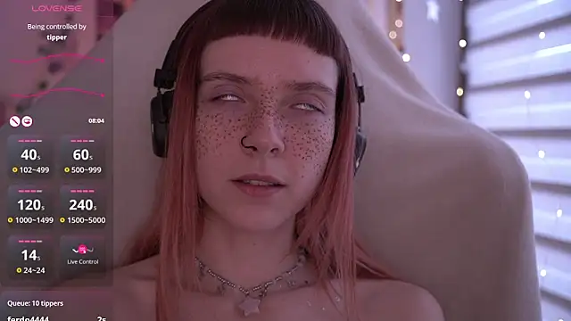 Snapshot of juliapie chatting on 01/11/25, 12:18 juliapie online show from 01/11/25, 12:18